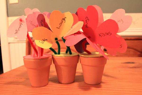 A sweet, but candy free Valentine's Day craft