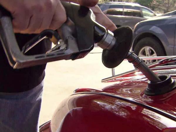 Gas prices soar, expected to keep rising