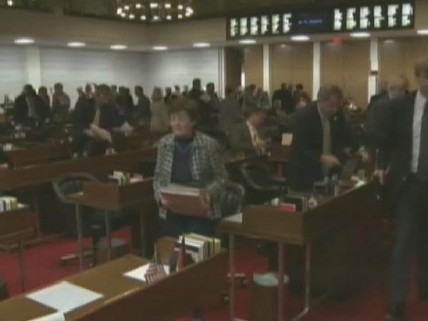 House passes charter school reform bill