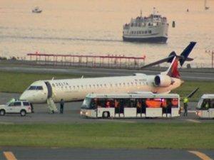 RDU-bound plane collides with another plane on Boston runway