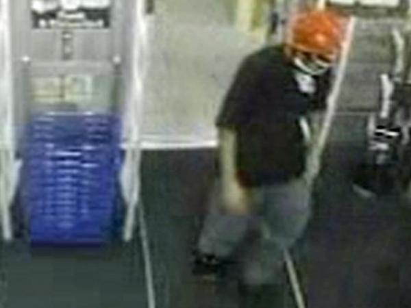 Clerk assaulted in Clayton store robbery