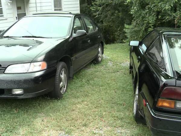 Chapel Hill to begin ticketing front-yard parkers